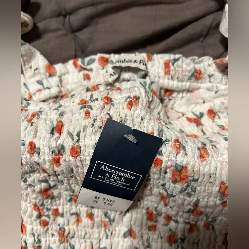 Abercrombie and Fitch Peach Tie Crop Top XS - Picture 2 of 3